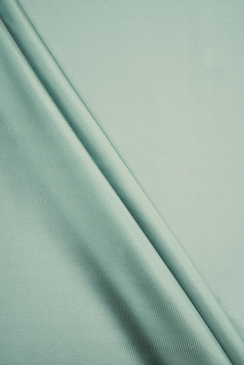Diagonalfor silkeblød mint