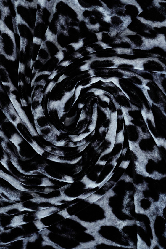 Terciopelo gris leopardo