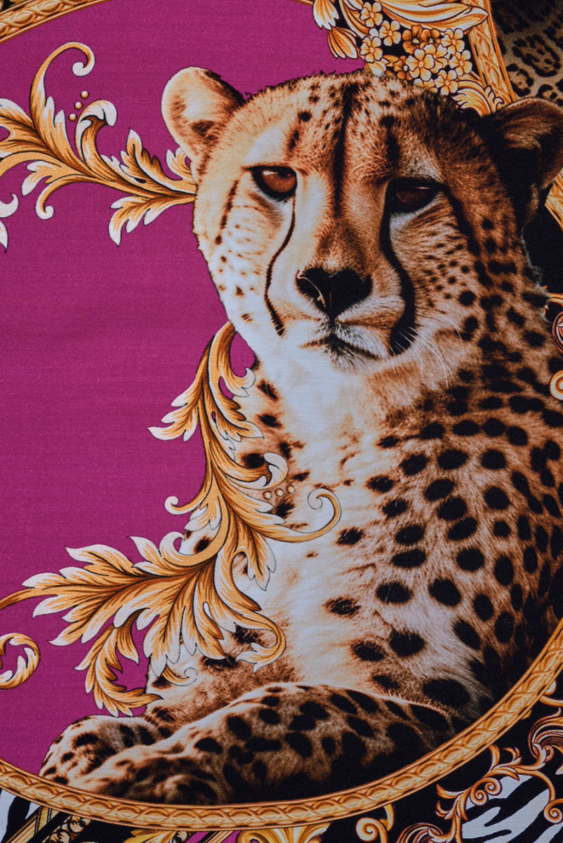 Ornements en viscose et panthères