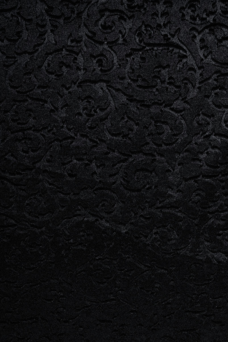 Velours noir embossé