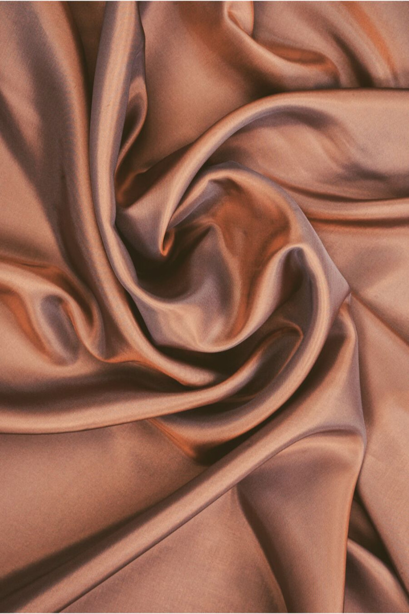 Dvojfarebné červené lemovanie