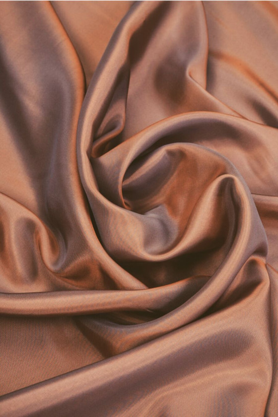 Dvojfarebné červené lemovanie