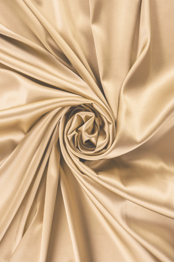 Elastisk polyestersatin ljusbeige KUPONG 70 cm