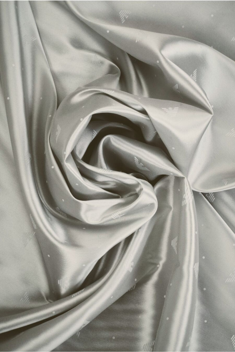 Fodera distintiva grigio chiaro