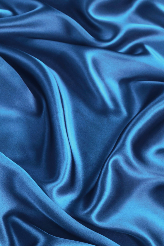 Satin de soie el. bleuet clair KUPON 70 cm