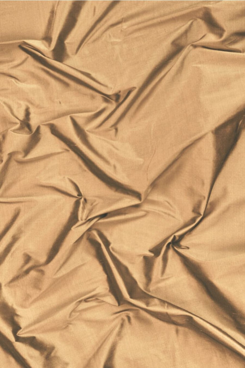 Shantung de soie satiné camel clair