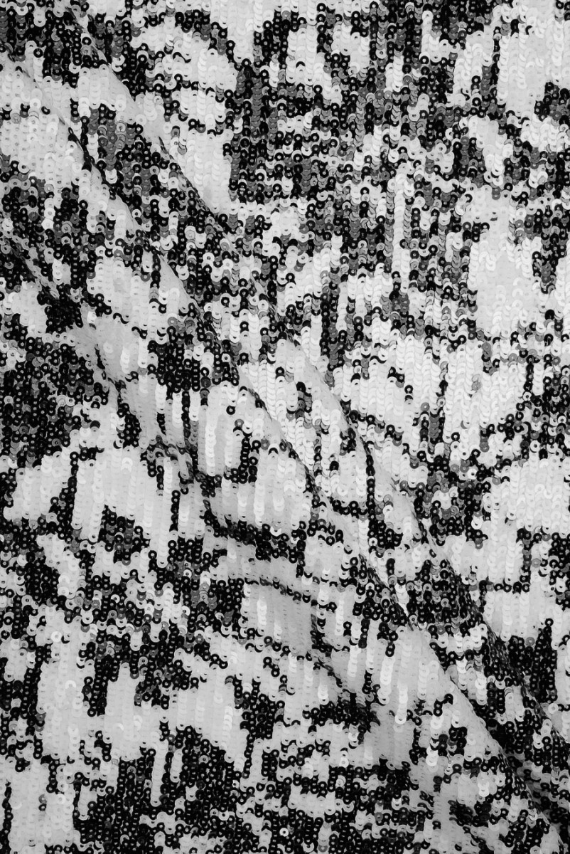 Cekiny biało czarne kwiaty