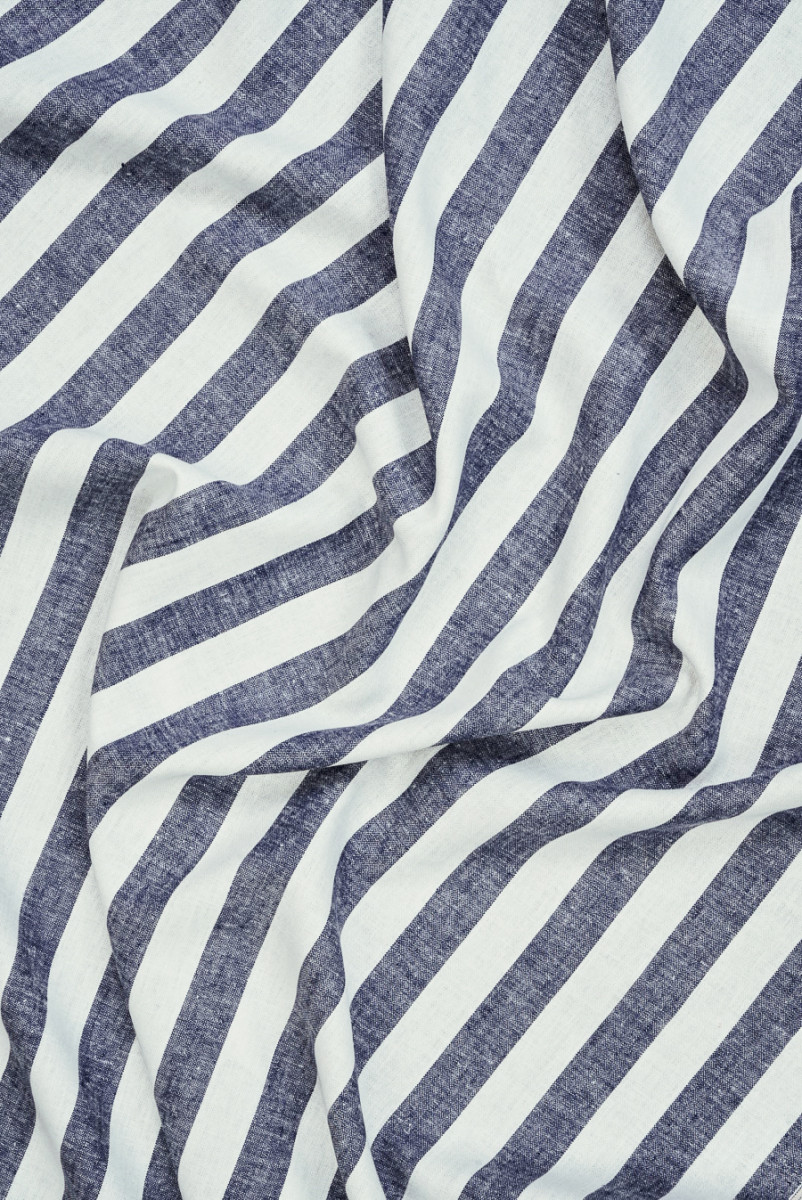 Len z wiskozą w paski granatowe