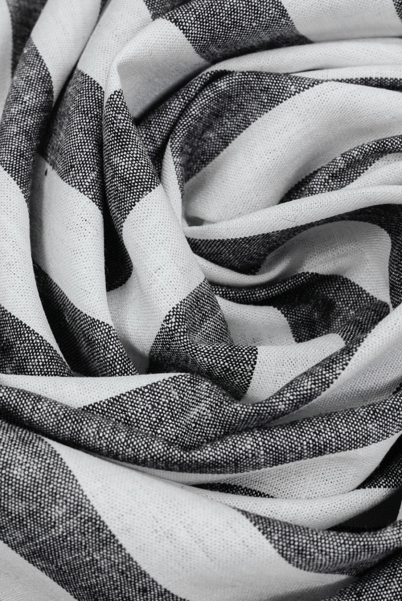 Len z wiskozą w paski granatowe