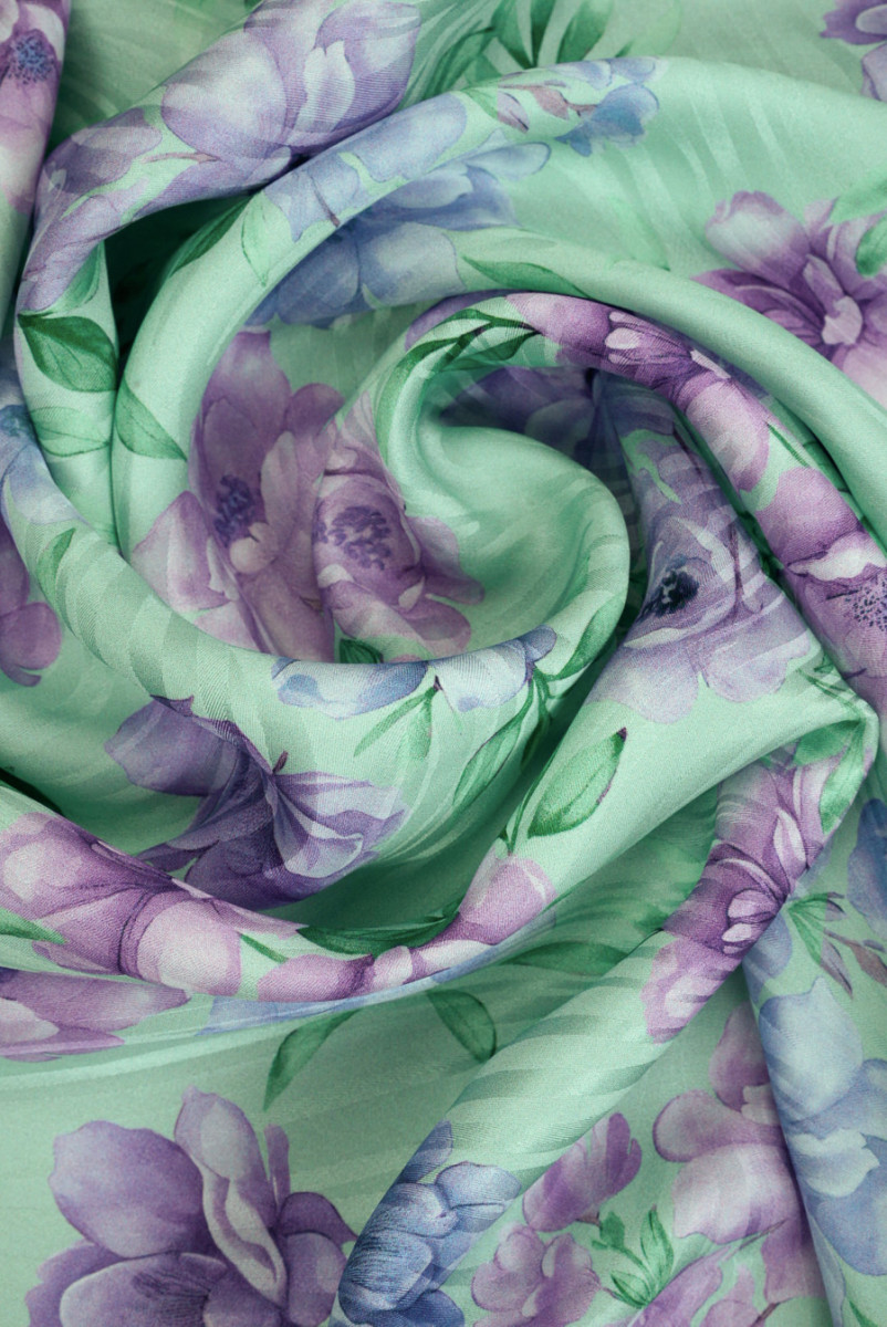 Jedwab żakardowy w kwiaty