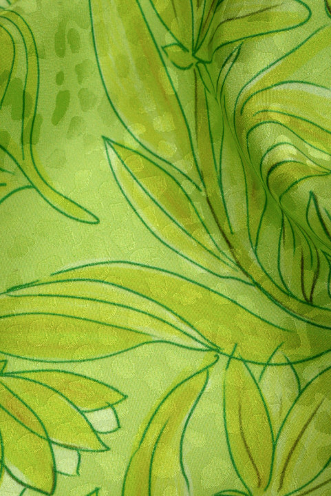 Jacquard-Seide mit limonengrünen Blumen