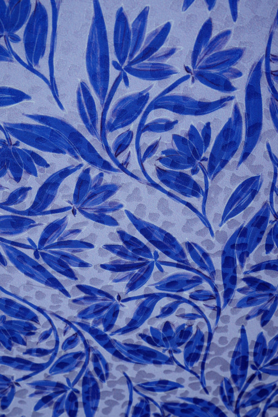 Jedwab żakardowy w chabrowe kwiaty