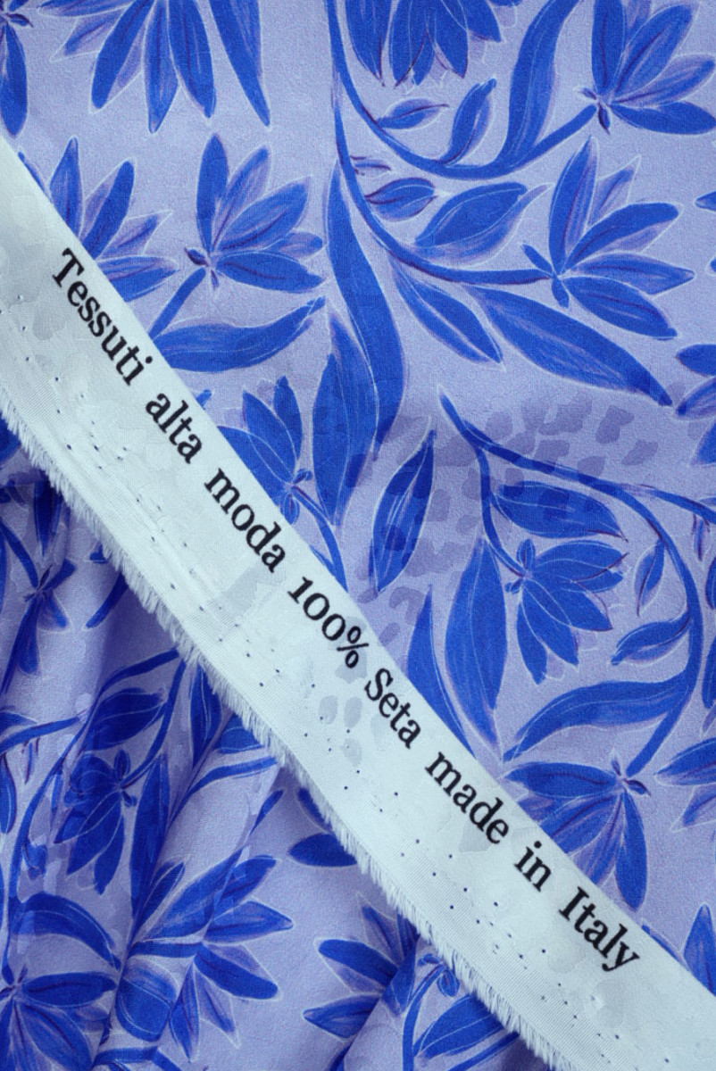 Jacquard selyem búzavirágkék virágokkal