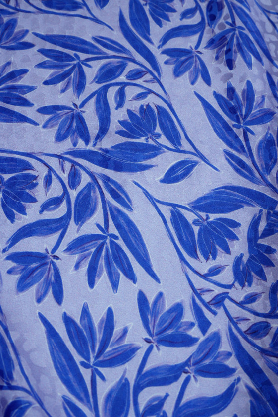 Jedwab żakardowy w chabrowe kwiaty