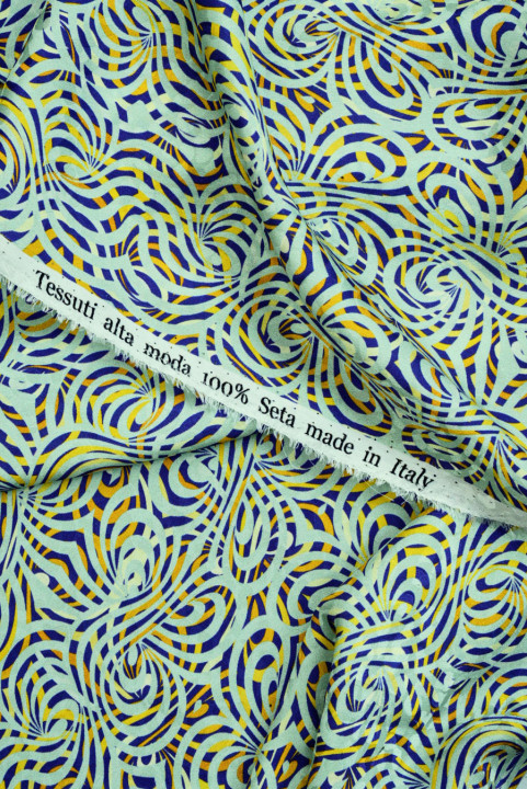 Seda jacquard geométrica