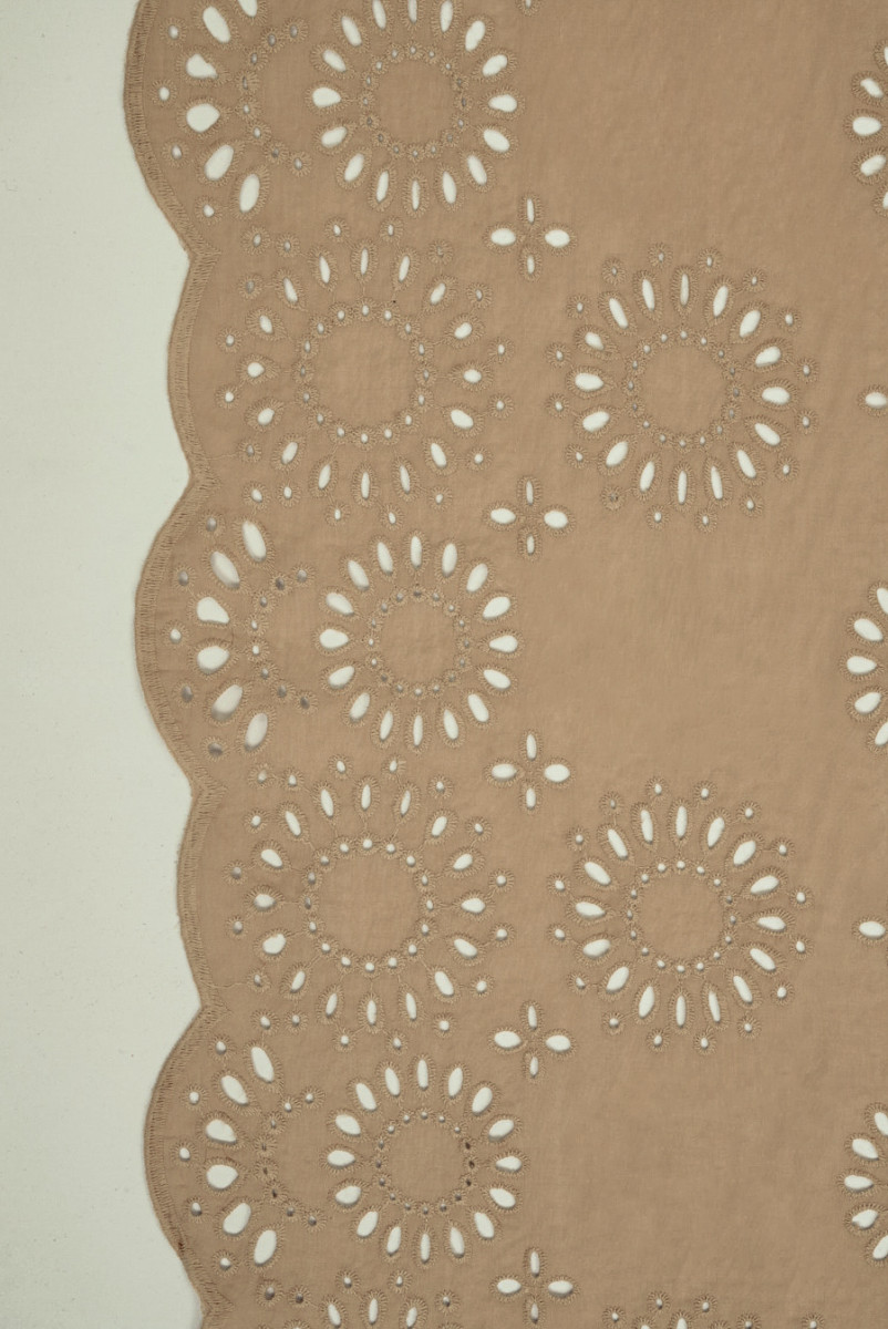 Batyst kamelowy haftowany