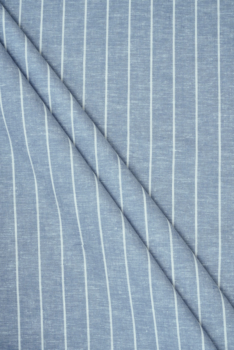 Lino con viscosa azul claro a rayas