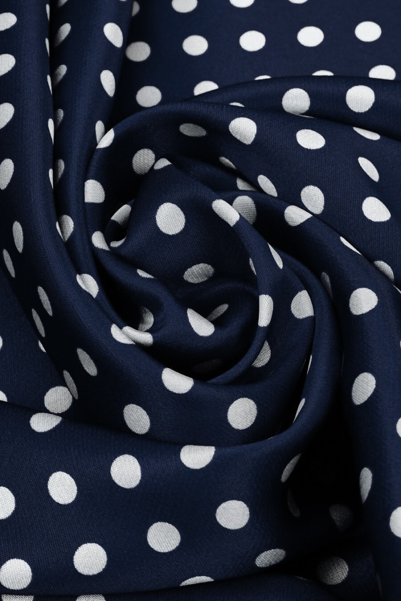 Soie viscose à pois bleu marine