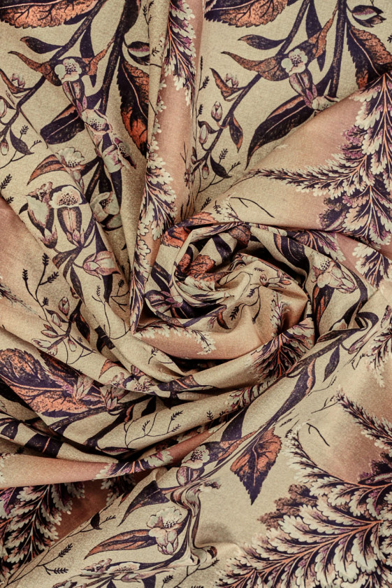 Wiskoza z beżowym wzorem roślinnym KUPON 275cm