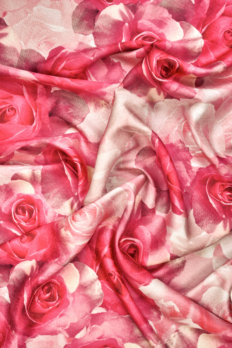 Tkanina jedwabna Å¼akardowa w kwiaty