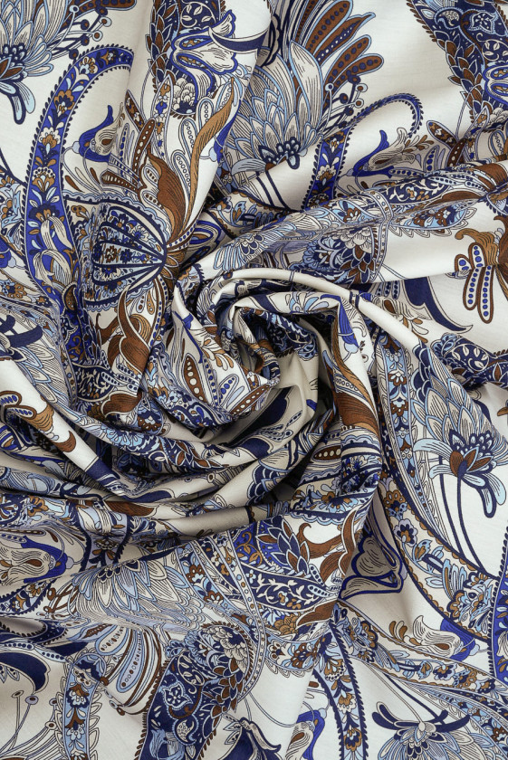 Bawełna w niebiesko brązowe kwiaty