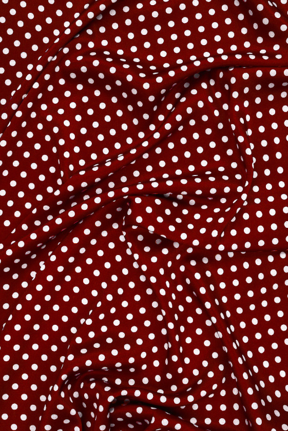 Satyna wiskozowa w kropki bordowa