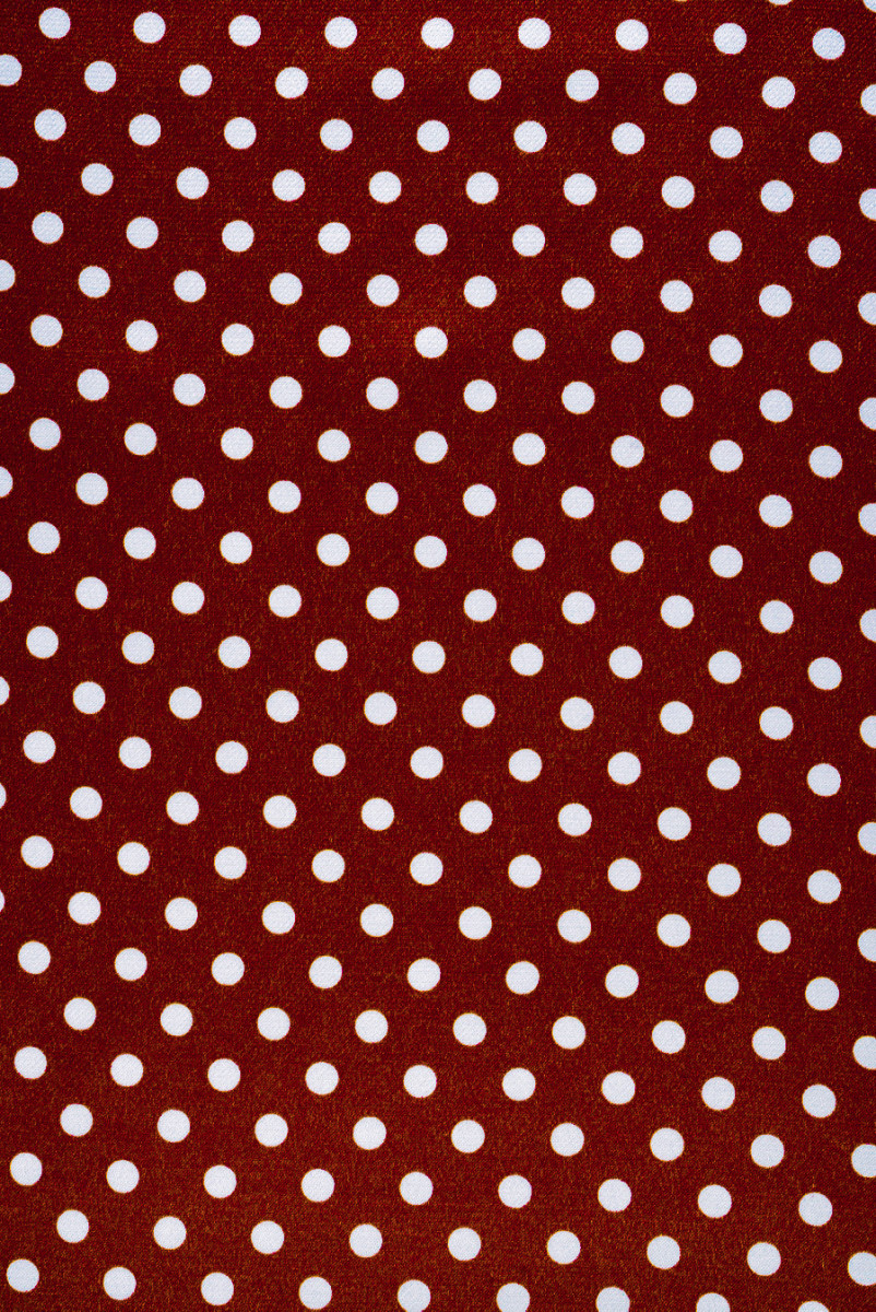 Viskoossatiin täpiline burgundia