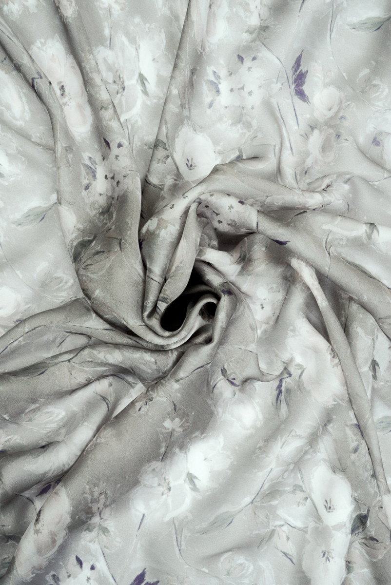 Muślin jedwabny szaro beżowy w kwiaty