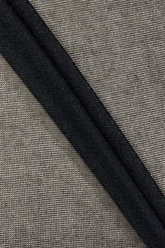 Schwarzes Stricknetzpullover