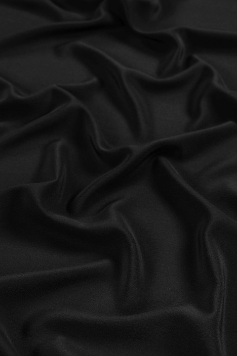 Viscose crepe black