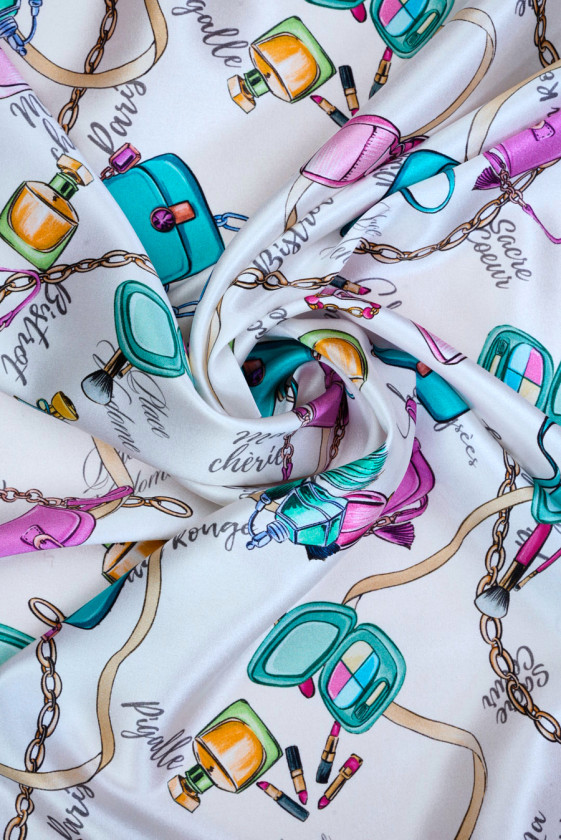 Satyna jedwabna torebki i perfumy