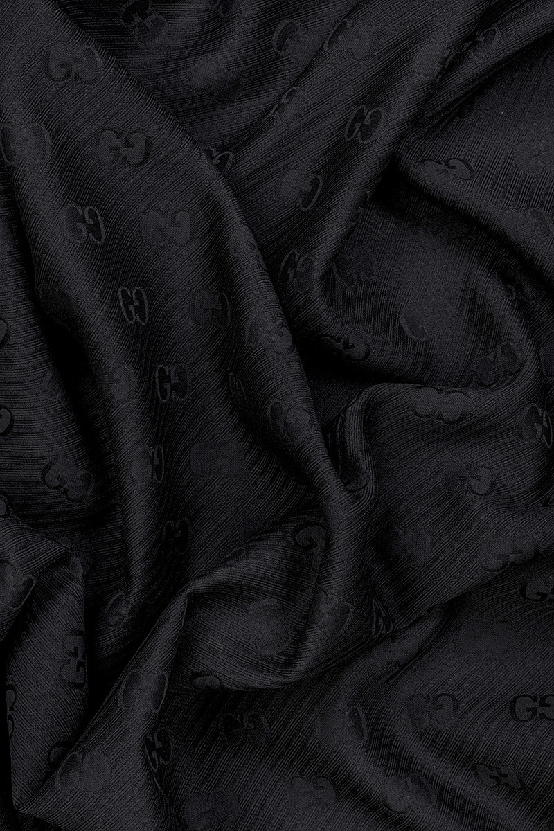 Wełna kostiumowa czarna sygnowana