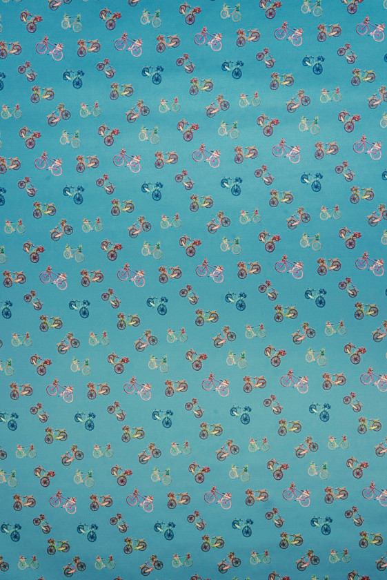 Satyna jedwabna rowery na jeansowym tle