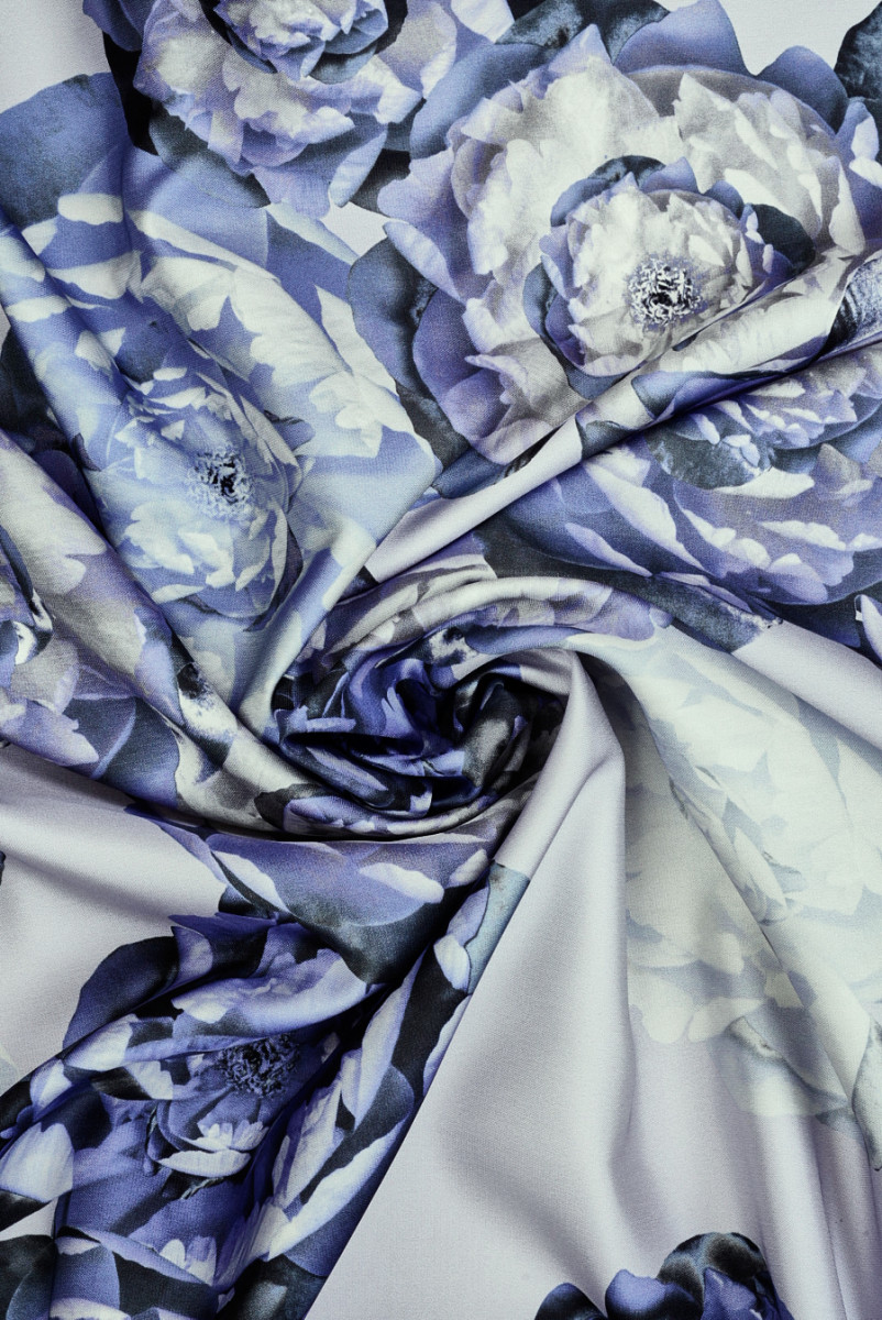 Tkanina jedwabna fioletowe kwiaty