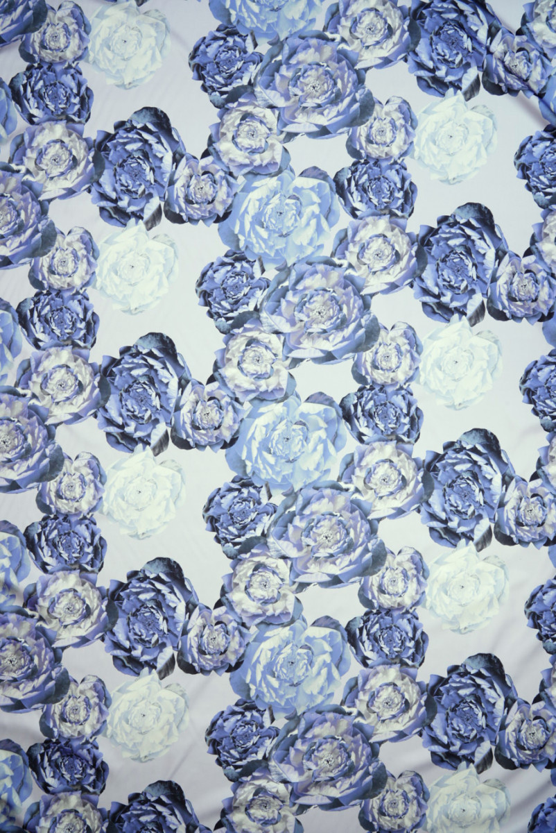 Tkanina jedwabna fioletowe kwiaty