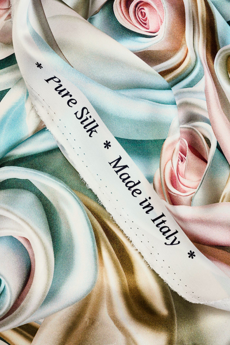 Satyna jedwabna pastelowe pąki róż