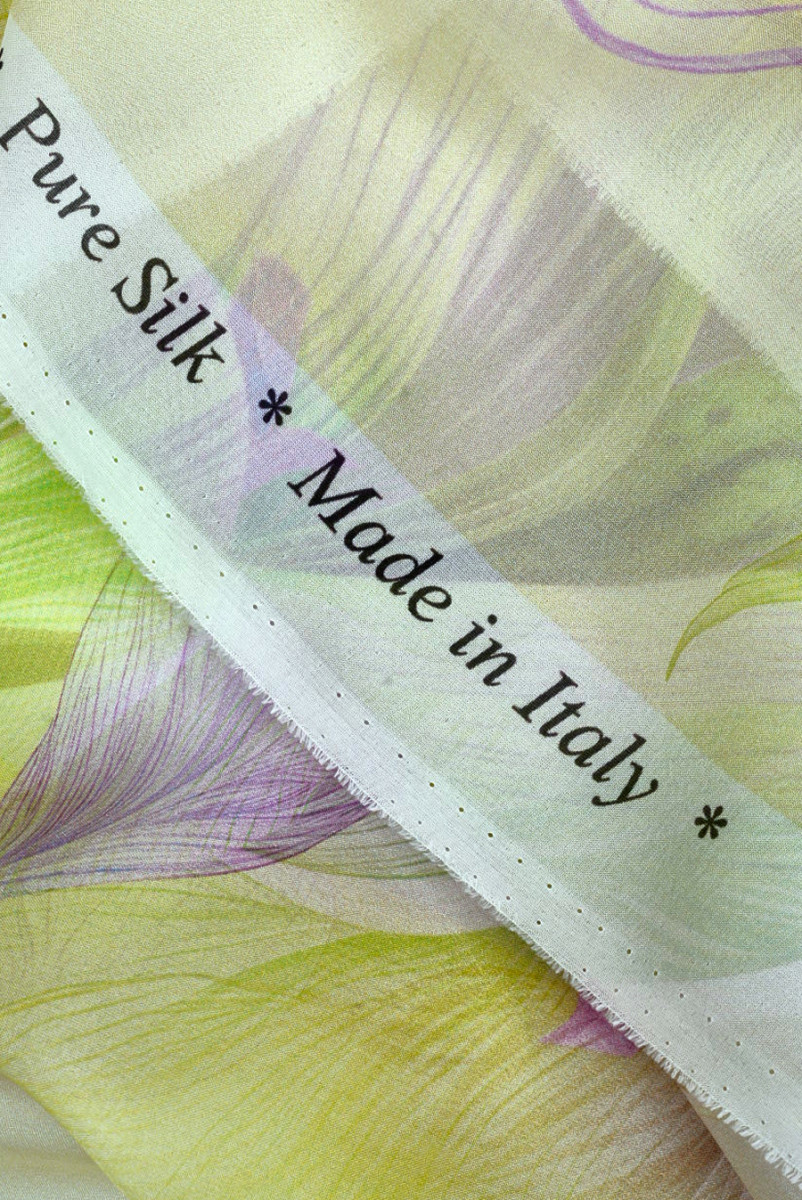 Muślin jedwabny kwiaty limonka z fioletem