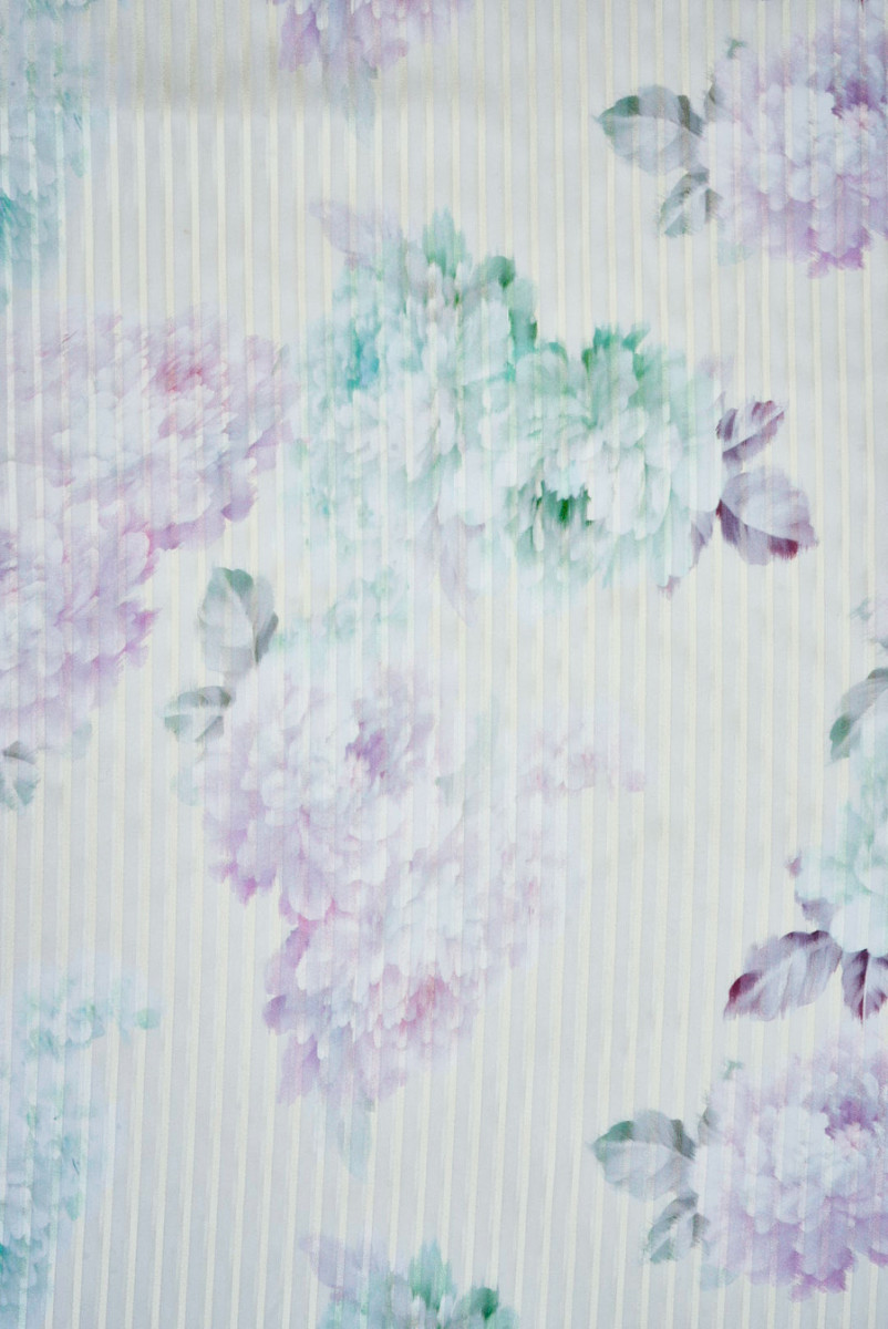 Jedwab devore malowane kwiaty