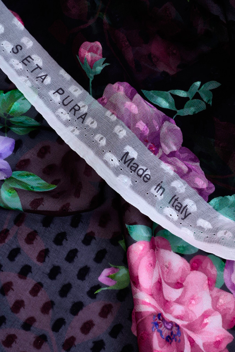 Jedwab devore czarny w kwiaty