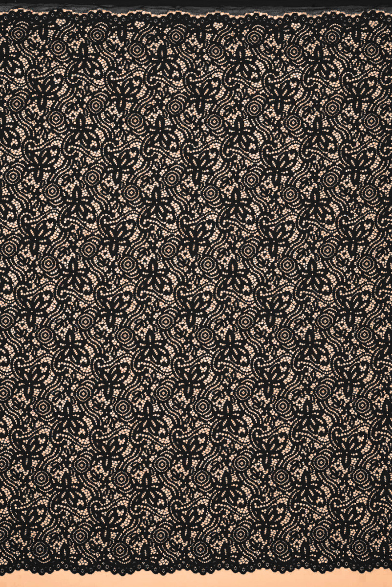 Juoda nėrinė su medvilne