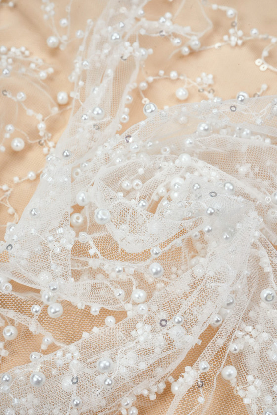 Koraliki i perły śmietanowe