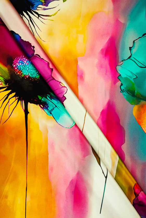 Satyna jedwabna w kolorowe maki