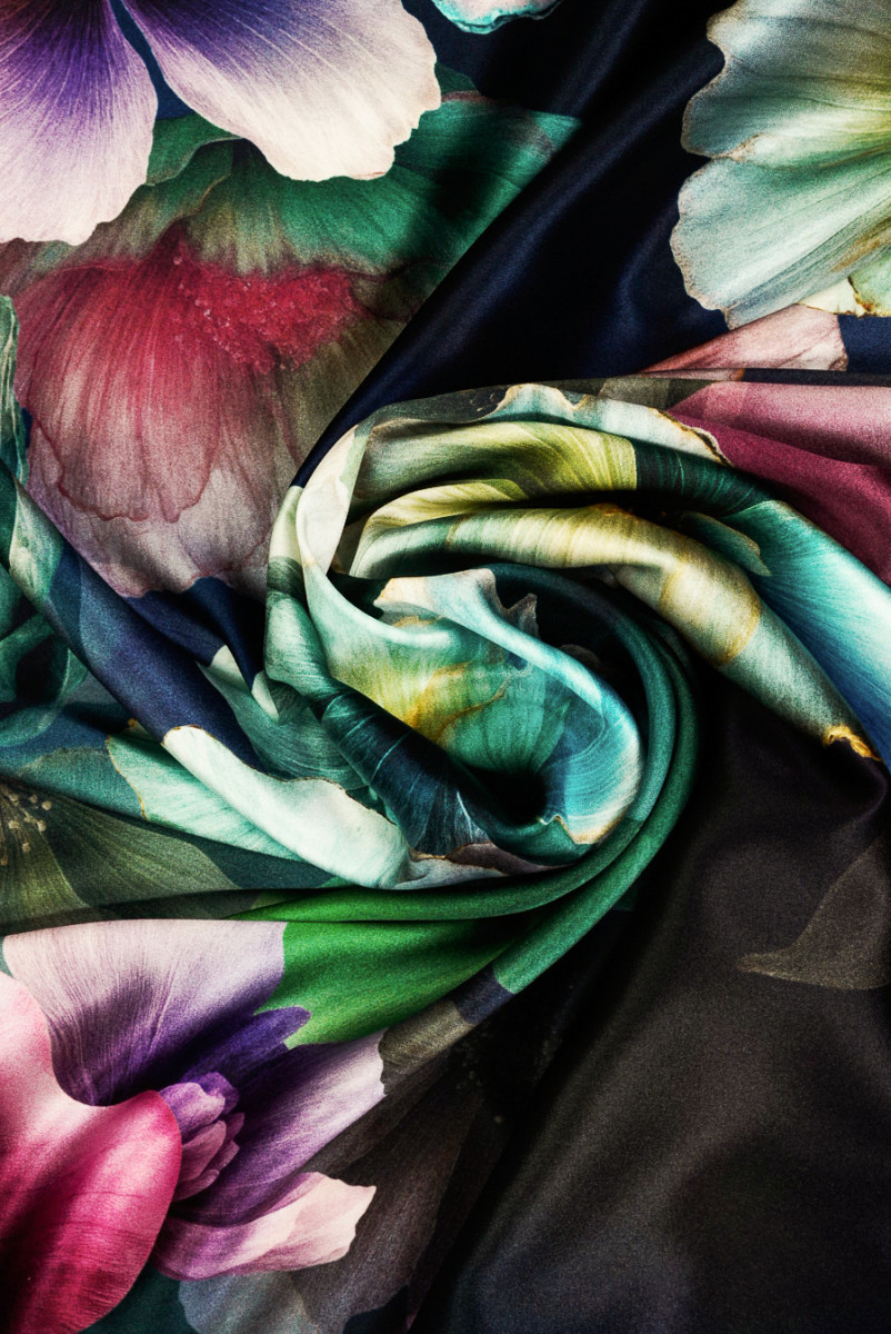 Satyna jedwabna duÅ¼e kwiaty