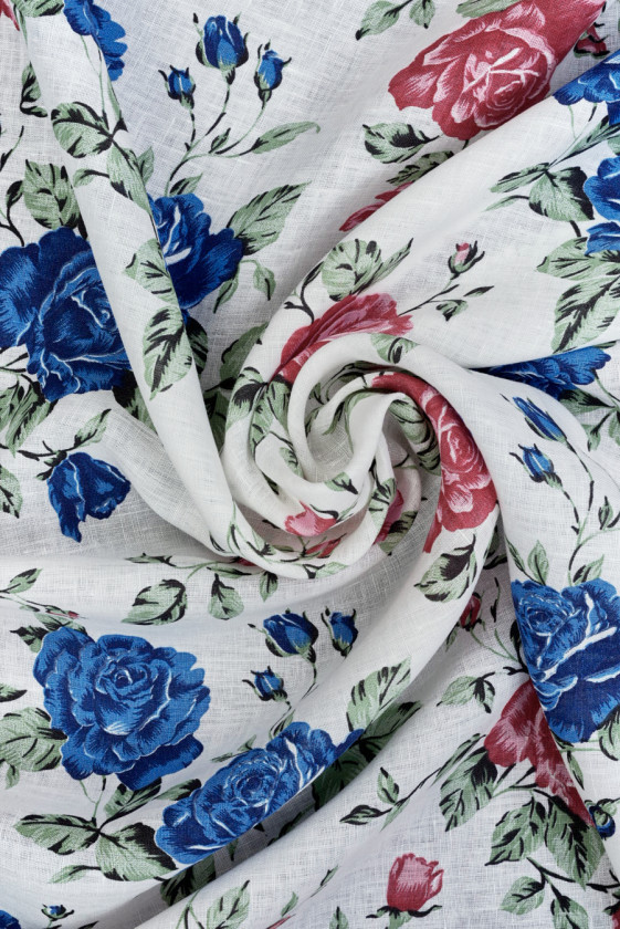 Len kremowy w kwiaty róży