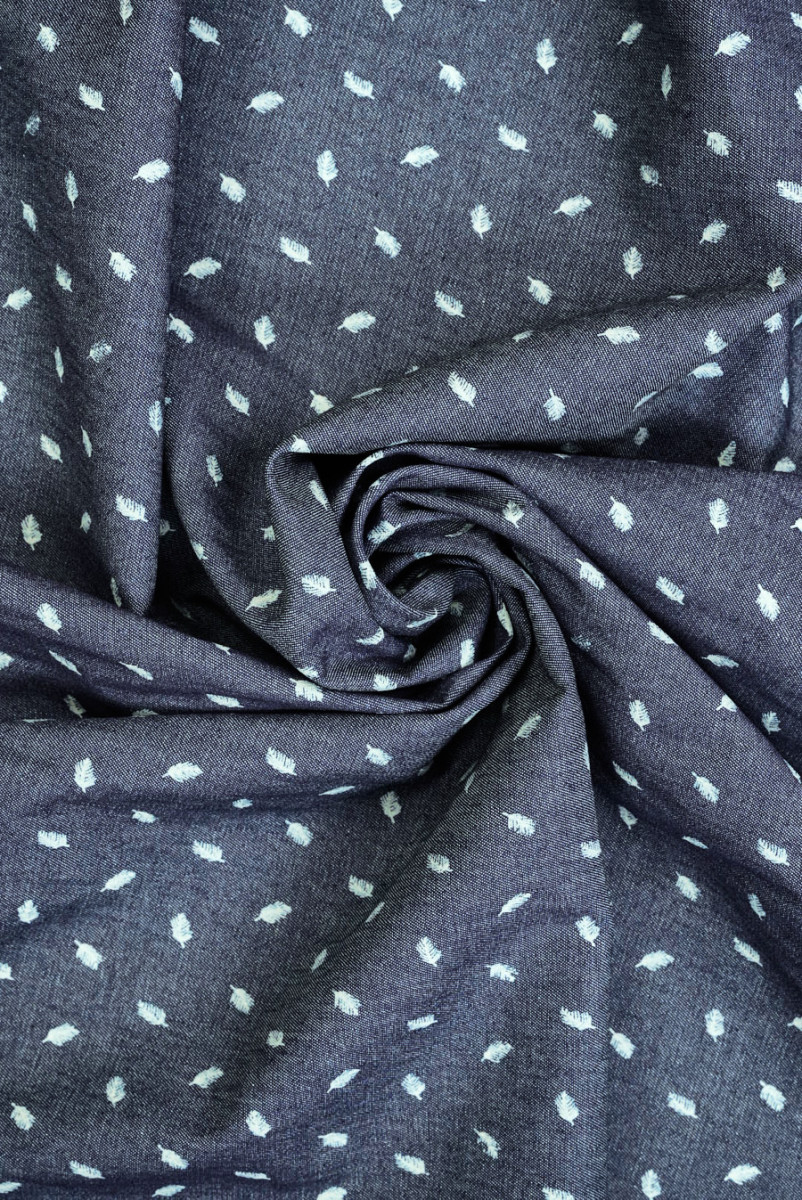 Bawełna koszulowa granatowa w piórka