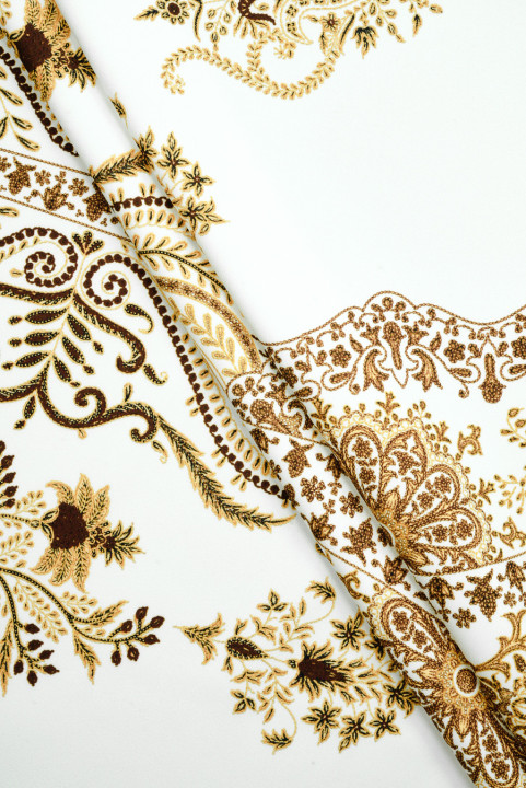 Polüester cadi ornamentidega