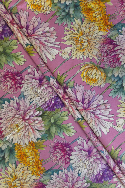 Puuvillaline särgiriie lillemustriga