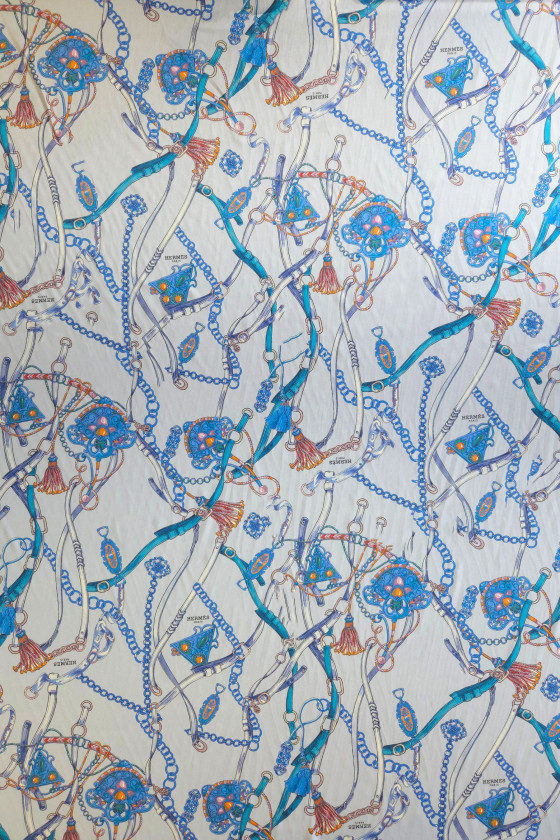 Satin de soie signé