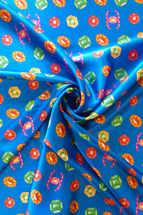 Satin de soie signé bleu