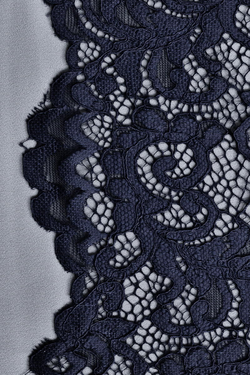 Encaje azul marino